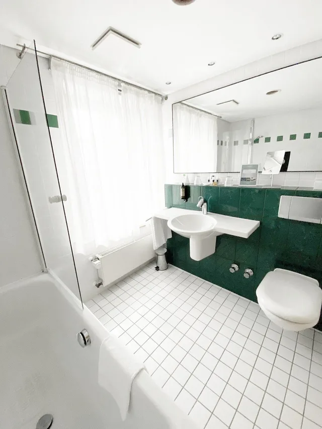 Classic, Double Bed, Schlosshotel Bad Wilhelmshohe 8/9