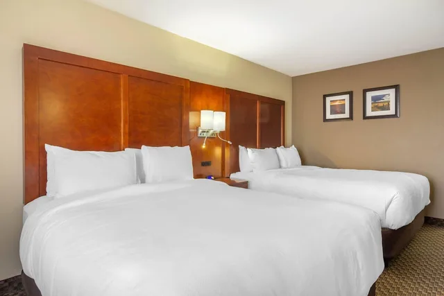 غرفة قياسية بسريرين كوين، Comfort Inn & Suites Sterling CO 4/7