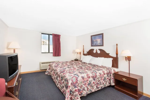 غرفة قياسية بسرير كوين، Days Inn by Wyndham Effingham 4/8