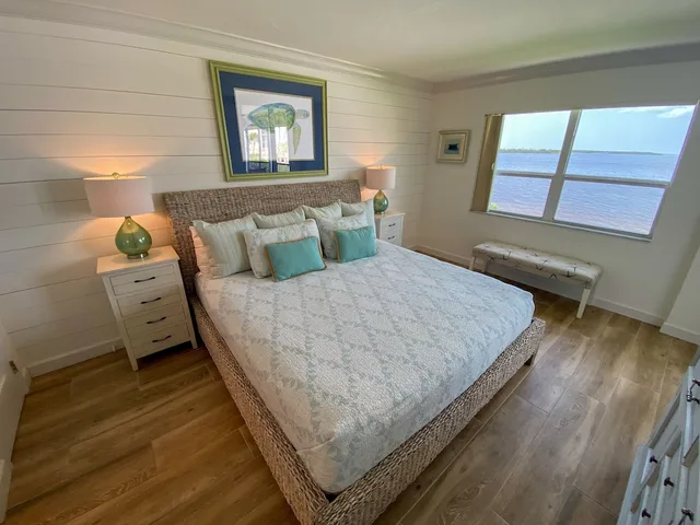 2 Bedrooms, Condo, Luxury, King and Queen Bed, Water Front, 2 Bathrooms، Resort Harbour Properties 2/5