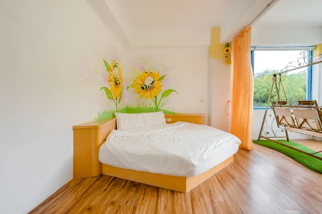 غرفة بسرير كوين بحوض استحمام، White Lighthouse B&B 2/3
