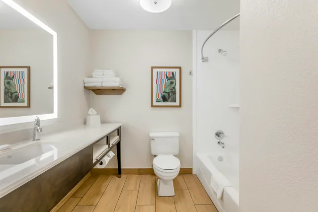 غرفة بسريرين كوين لذوي الإعاقة، Hampton Inn Richmond 6/7