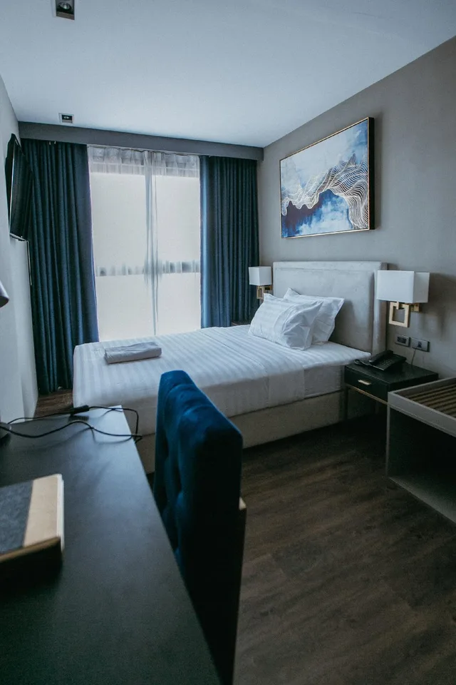 غرفة قياسية بسرير كوين، Pvl Suites 1/1