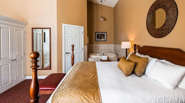 1 Bedroom, Apartment, Double Bed, Sofa, Jetted Tub, Kitchenette, Best Western Plus Dutch Haus Inn And Suites 1/6