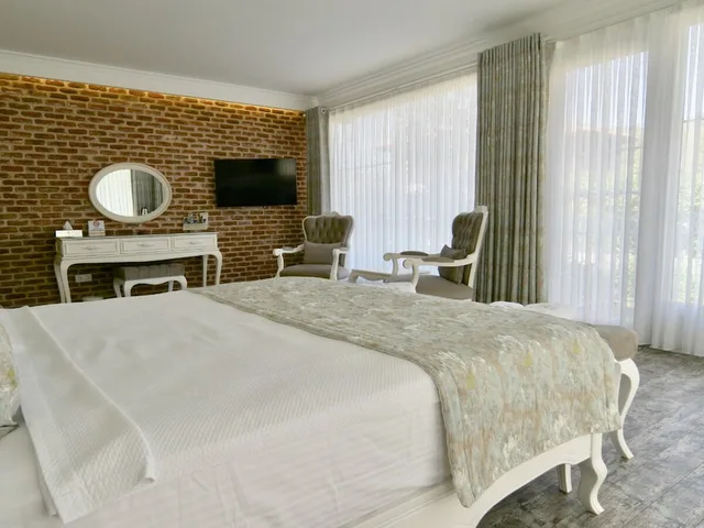 Exclusive, King Bed, Garden Area، Gocek Naz Hotel 5/10