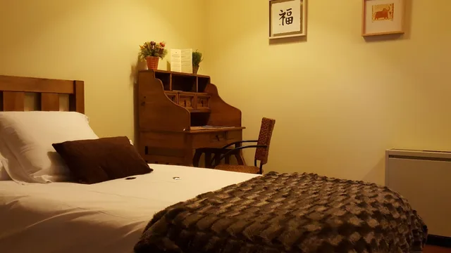 غرفة قياسية بسرير مزدوج أو سريرين منفصلين، HOTEL USATEGIETA 6/10