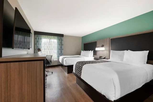 غرفة بسريرين كوين يُسمح فيها بالحيوانات الأليفة، Best Western Plus Greenwood/Indy South Inn 1/3