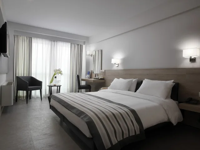 Superior, Twin Beds, Acropolis View، Stanley Hotel 1/7