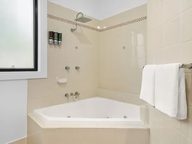 شقة بسرير كينج وسرير كوين بغرفتي نوم، Leisure Inn Pokolbin 1/2