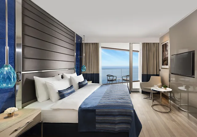 جناح جونيور بسرير كينج بإطلالة على البحر، Crowne Plaza Istanbul - Florya 3/9
