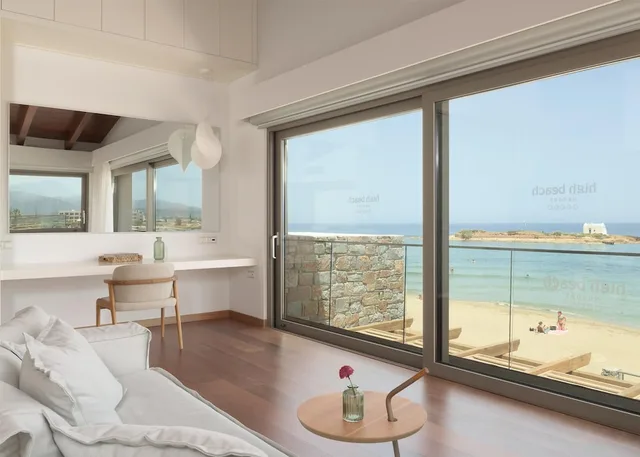 Villa, King Bed, Beach Front, Sea Front, Sofa، High Beach Resort & Spa 5/5