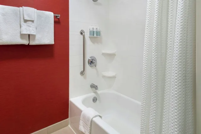 غرفة بسريرين كوين، Courtyard Mt Laurel Cherry Hill 6/7