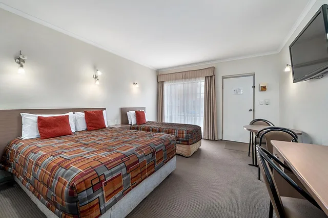 غرفة ديلوكس بسريرين منفصلين، Comfort Inn Heritage Wagga 1/3