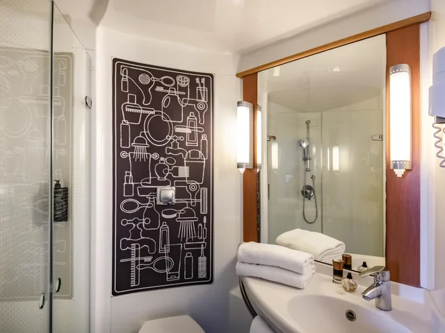 Standard, Triple, Ibis Cannes Mouans Sartoux 7/8