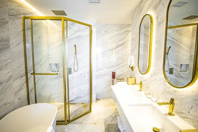 Gold, Twin Beds, Lake View، YOHO Treasure Island Hotel 2/2
