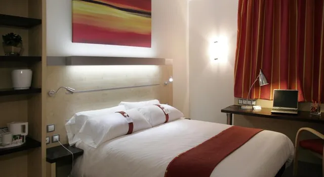 غرفة قياسية بسرير مزدوج، Holiday Inn Express Sant Cugat 3/3