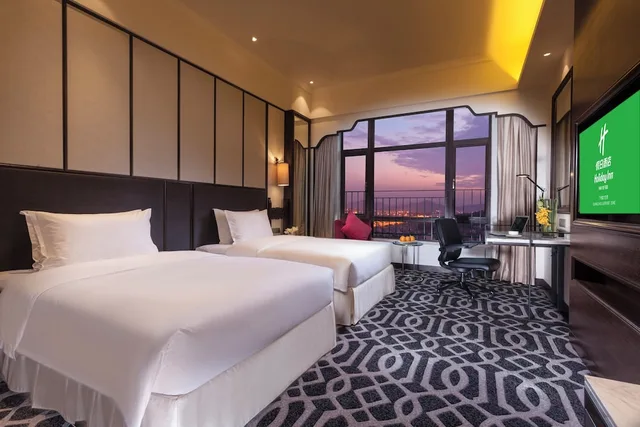 غرفة قياسية بسرير كينج مع دخول صالة النادي، Holiday Inn Guangzhou Airport Zone 1/3