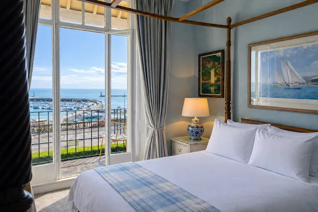 غرفة مفردة بإطلالة على البحر، The Royal Harbour Hotel 2/2