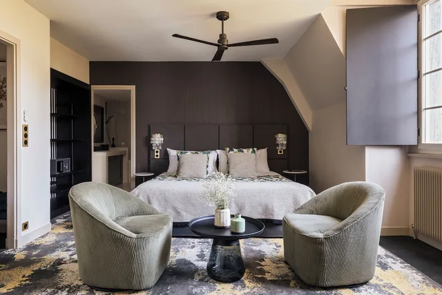 Superior, 1 King and 1 Single Beds, Chateau Jeanne & the Forest - Chateau de Montvillargenne 4/5