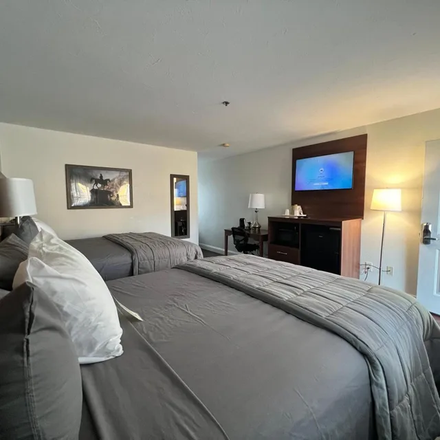 Village, 2 Double Beds, Pet Friendly، Inn at Cemetery Hill 2/9