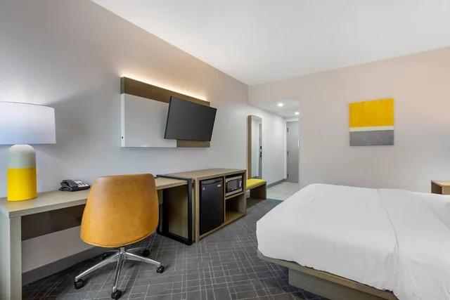 Standard, King Bed, Comfort Inn Blythewood - North Columbia 4/6