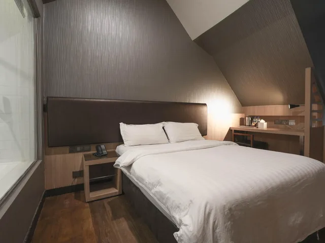 غرفة بريميير بحوض استحمام، Amrise Hotel Kitchener 2/10