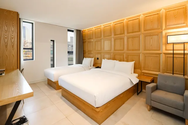 Deluxe, Family, Twin Beds, 1 Double and 1 Single Bed, Hotel The Designers LYJ Gangnam Premier 2/2