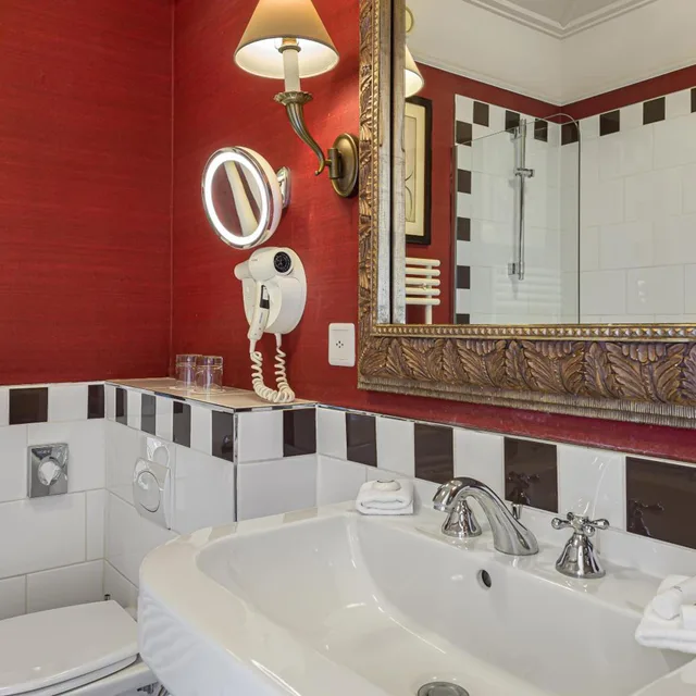 غرفة كلاسيكية بسرير كينج، Kipling Hotel 5/5