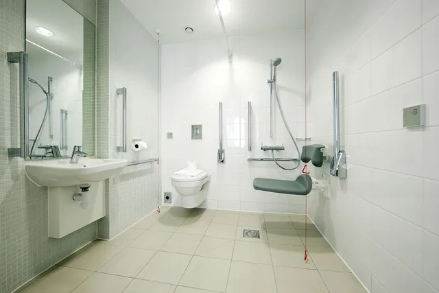 Room, Double Bed, ibis Styles Nairobi Westlands 10/18
