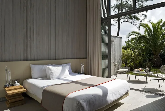 بنغل بسرير كوين، Hotel Sezz Saint Tropez 1/2