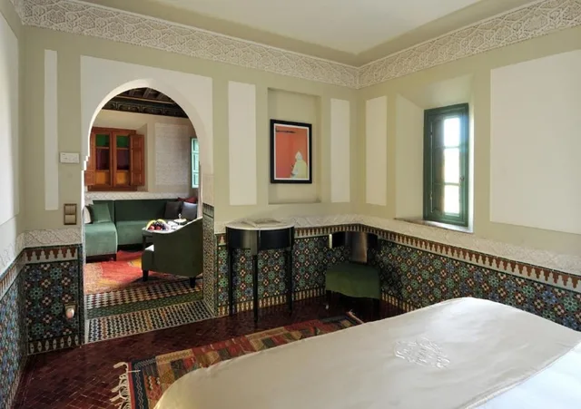 Suite, Queen Bed, Palais Faraj Suites And Spa 2/2