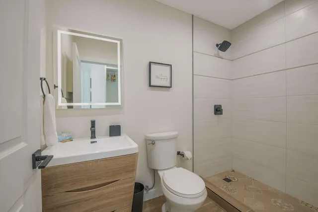 Deluxe, Studio, King Bed, Beach Front, Ocean View، On the Beach Casey Key 5/6