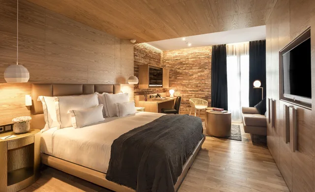 Junior Suite, Studio, King Bed، Monument Hotel 6/10