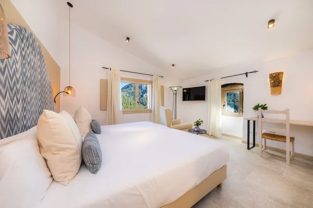 غرفة ديلوكس بسرير مزدوج، FINCA HOTEL ALBELLONS PARC NATURAL 2/7