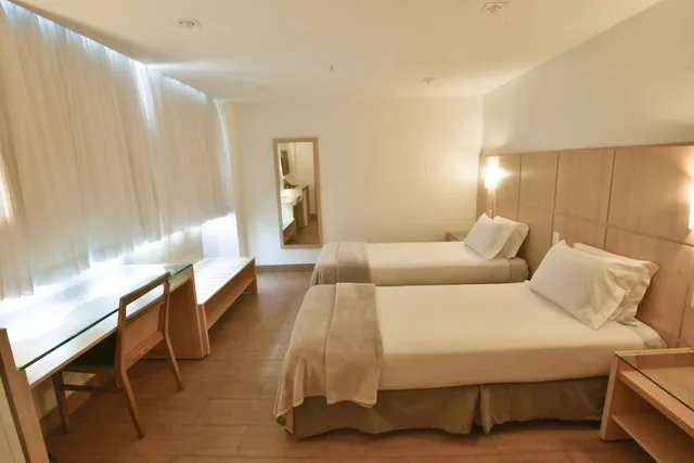 غرفة قياسية بسريرين منفصلين بإطلالة على المدينة، Hotel Atlantico Sul 2/3
