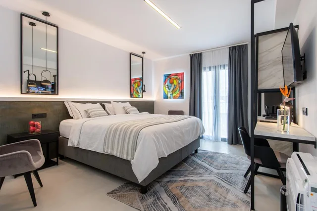 Superior, King Bed, Xl، Central Boutique Hotel by Naoussa Hills - Adults Only 4/10