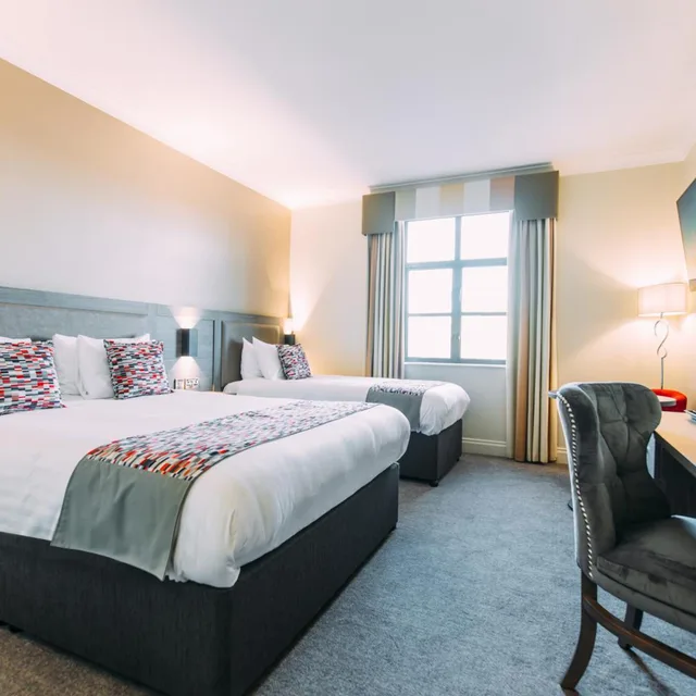 غرفة بسرير مزدوج، Armagh City Hotel 1/3