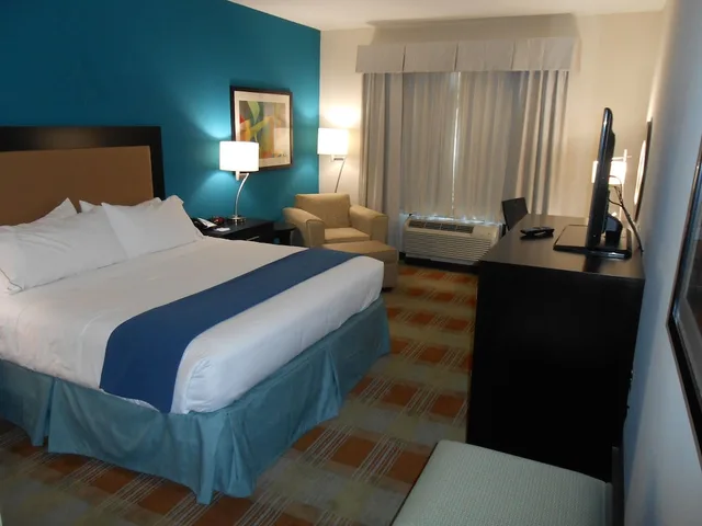 غرفة، Holiday Inn Express Hotel And Suites Houston Northwest Brookhollow 1/3