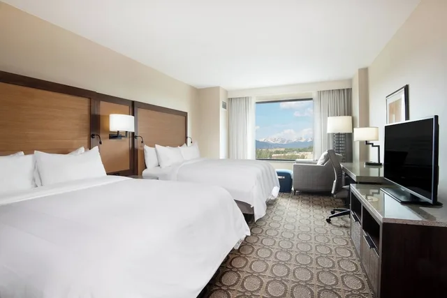 Room, 2 Queen Beds, Mountain View, Denver Marriott Westminster 2/6