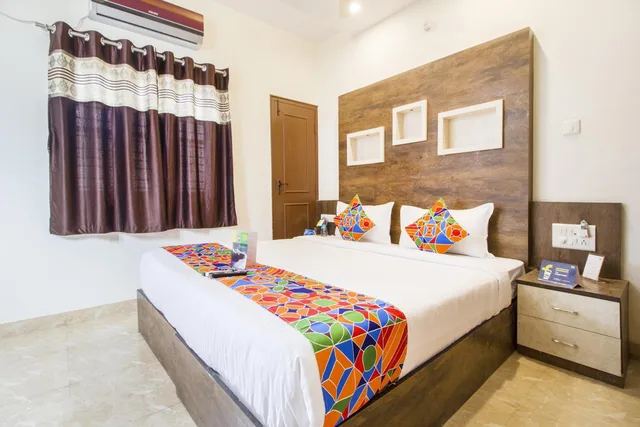 Deluxe, Queen Bed, Fabhotel Corporate Crown Ii Koramangala 1/1