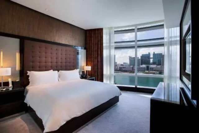 Rosewood, Suite, King Bed, Panoramic View، Rosewood Abu Dhabi 1/3