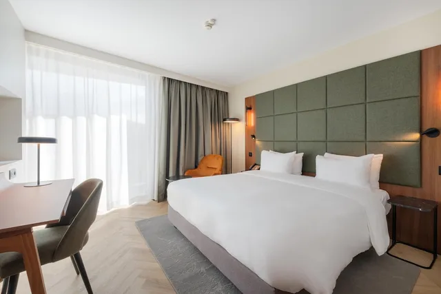 جناح بسرير كينج بشرفة، Crowne Plaza Montpellier Corum 2/10