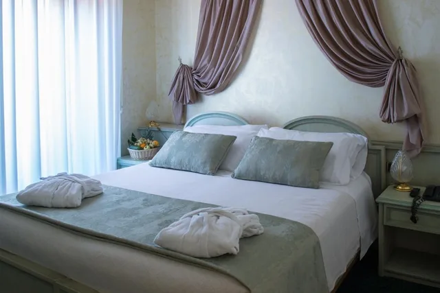 غرفة سوبيريور بسرير مزدوج، Hotel Colomba D Oro 3/7