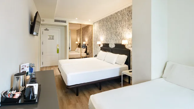 غرفة عائلية ثلاثية مفردة بسريرين منفصلين، Sercotel Europa San Sebastian 4/4