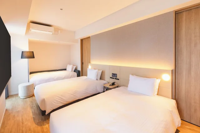 Residential, Comfort, Twin Beds, Washing Machine, Kitchen، Sotetsu Hotels The Splaisir Yokohama 1/5