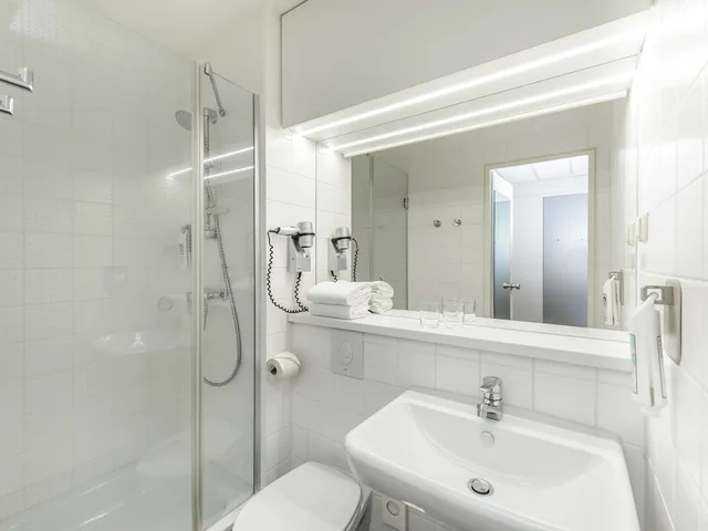 غرفة بسريرين منفصلين، Ibis Hamburg Alster Centrum 4/4