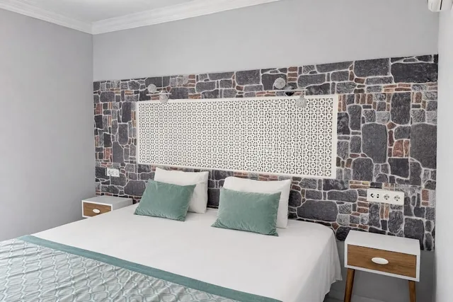 Family, Double and Twin Beds, Bodrum Salinas Hotel 5/10