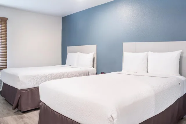 غرفة بسريرين مزدوجين، WoodSpring Suites Conroe 3/7
