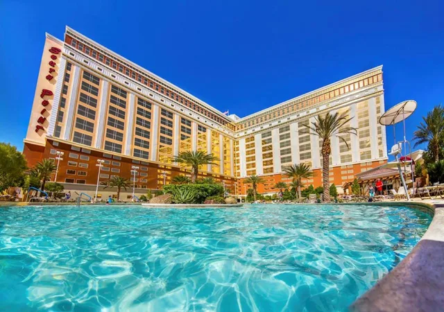 غرفة، South Point Hotel Casino and Spa 1/1