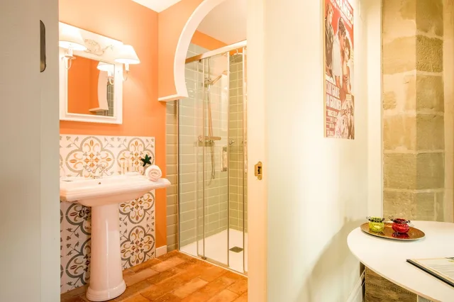 Junior Suite, Studio, King Bed, 2 Bunk Beds, Kitchenette، Hotel Teatrisso 2/2